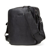 Mochila em Couro Genuino - Contacts Premium